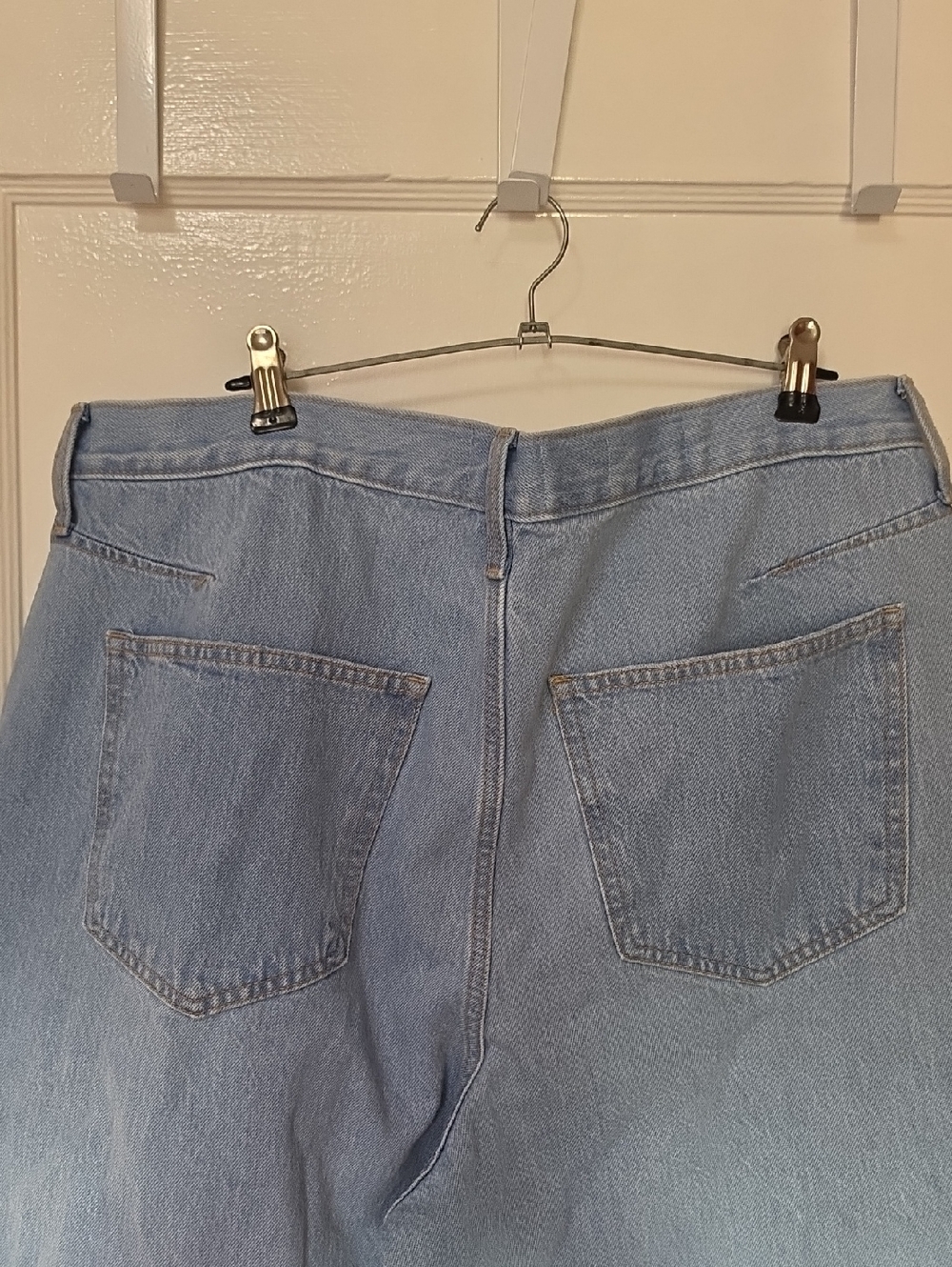 Universal Thread High Rise Curved Leg Jean - Picture 9 of 10